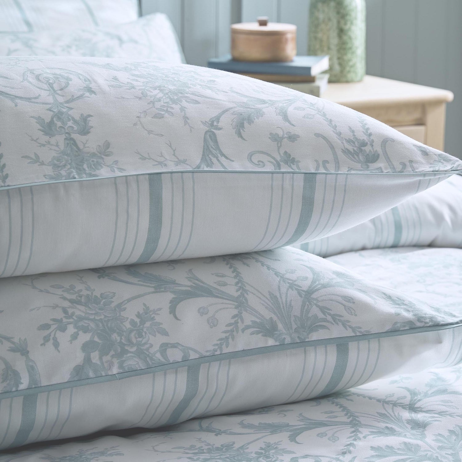 Laura Ashley Tuileries Pillowcase Housewife Seaspray