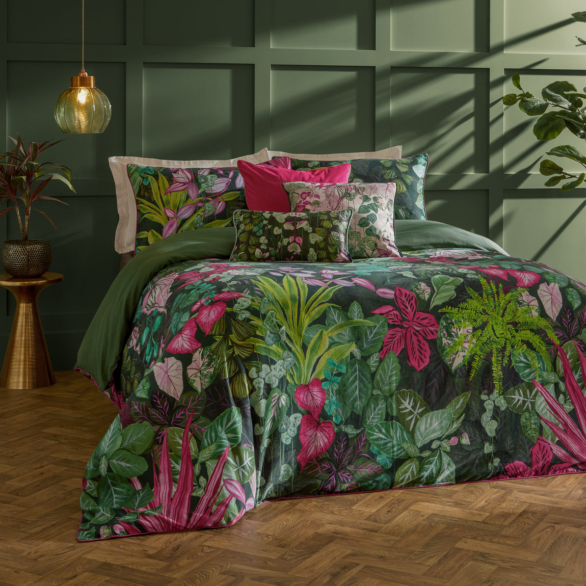 Veadeiros Exotic Floral Duvet Cover Bedding Set Pink Green