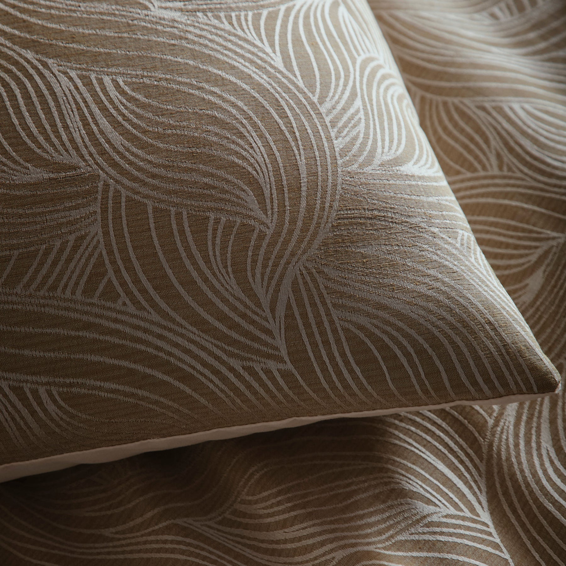 Laurence Llewelyn-Bowen Venus Grace Duvet Cover Bedding Set Natural