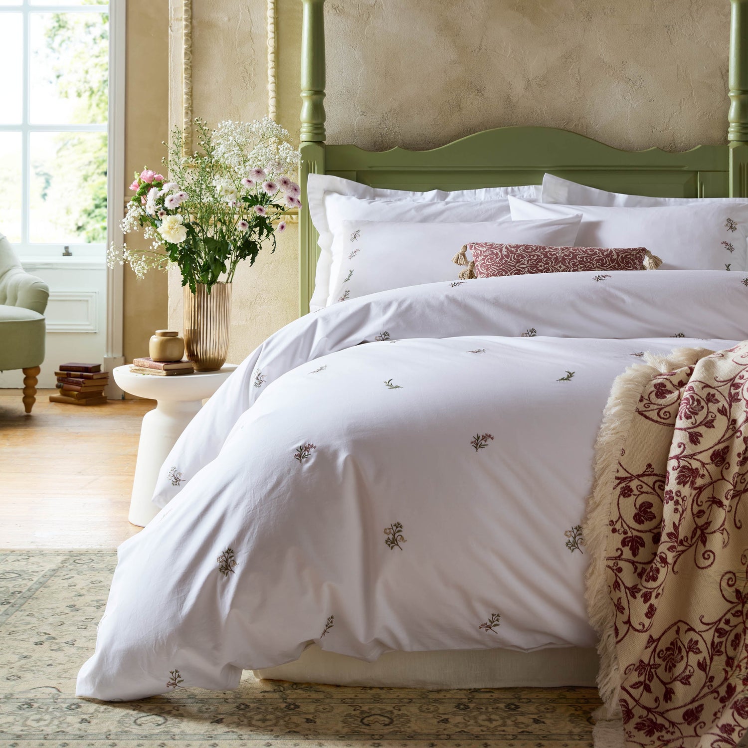 Historic Royal Palaces Victoria Sprigs Embroidery Duvet Cover Bedding Set Rose Pink Sage