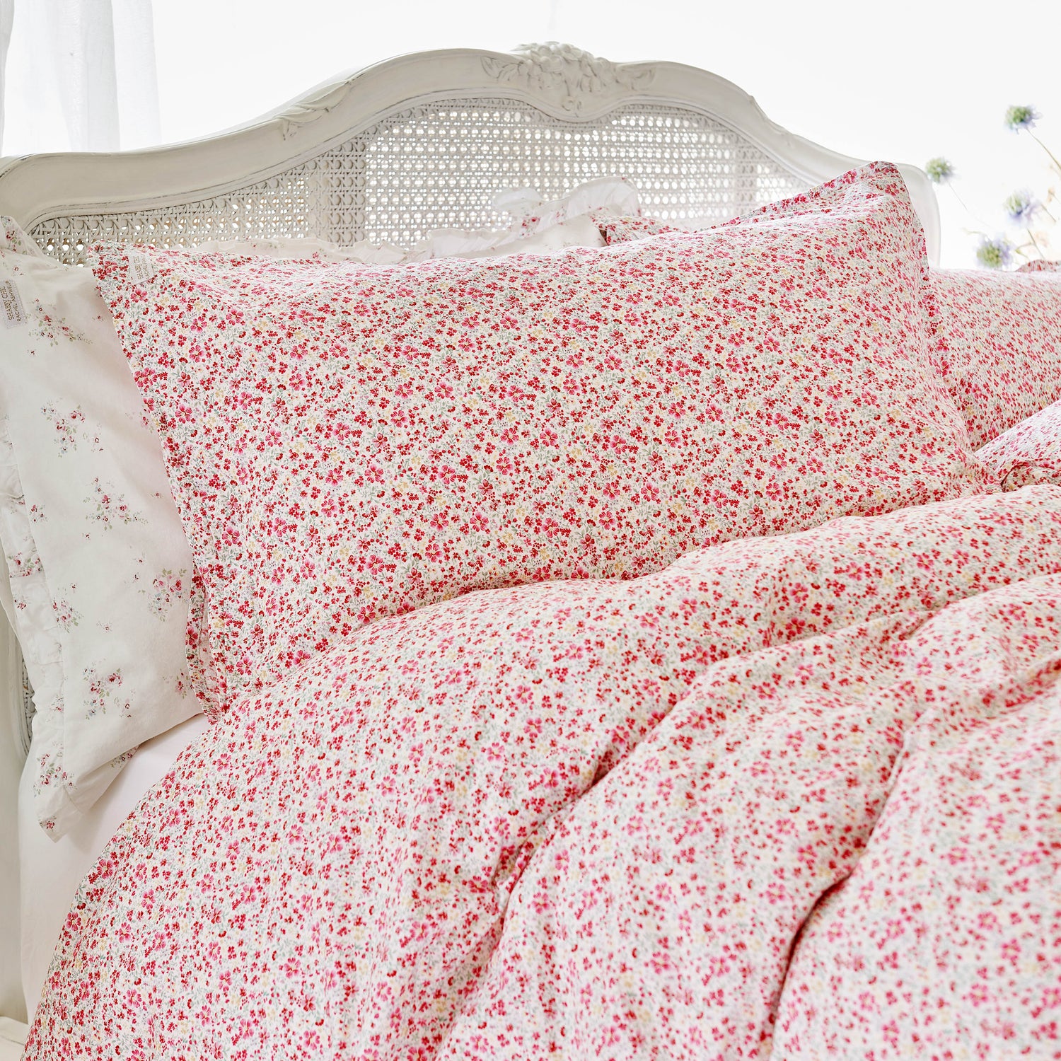 Shabby Chic By Rachel Ashwell Vintage Ditsy Pillowcase Housewife Multi