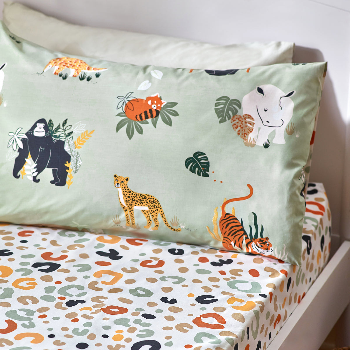 Wildlife Animal Print Fitted Sheet Multi Green