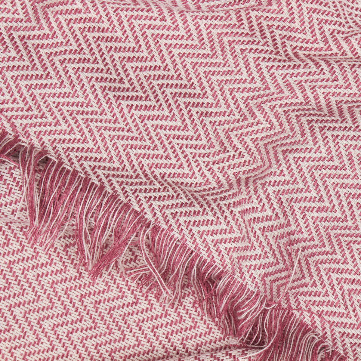 Wylder Wisley Woven Outdoor Throw 130cm x 180cm Heather Pink