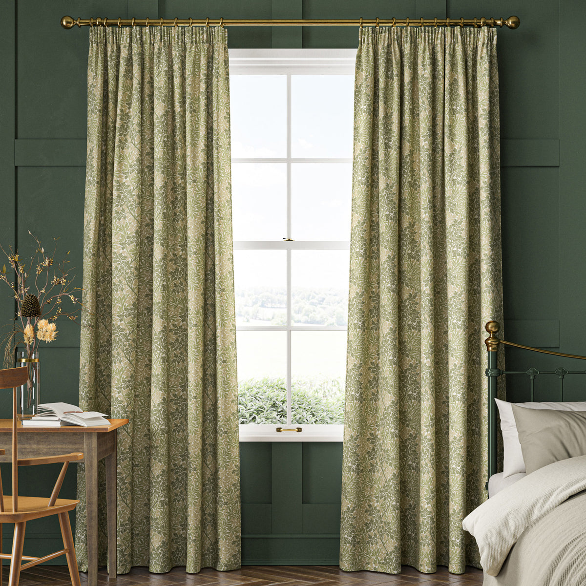 William Morris Foliage Made To Measure Roman Blind Fern