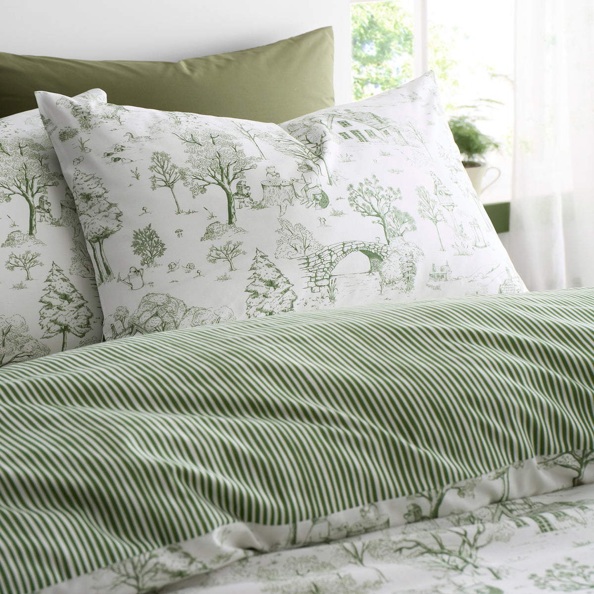 Fusion Woodland Toile Duvet Cover Bedding Set Green