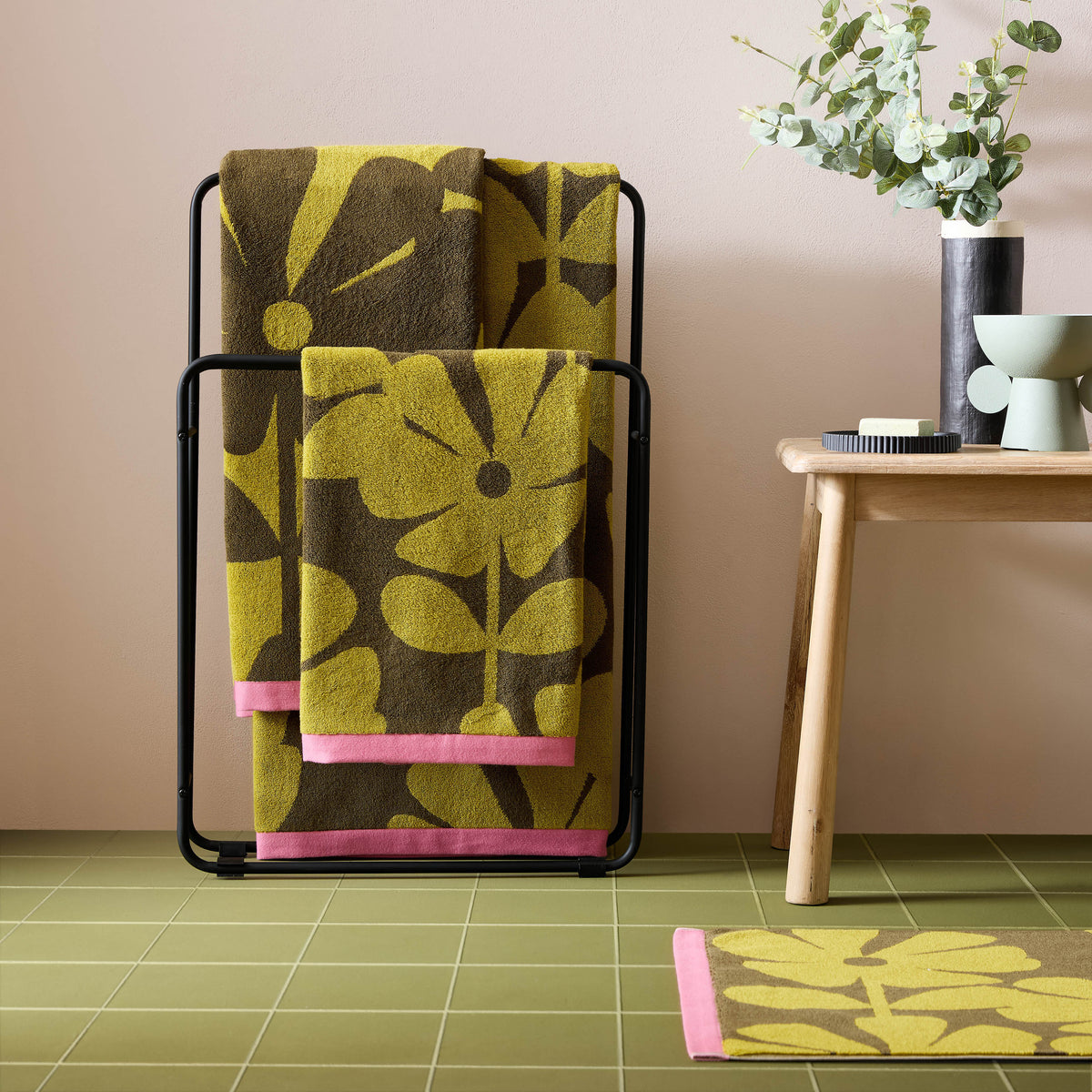 Orla Kiely Wildflower Towel Yellow Ochre