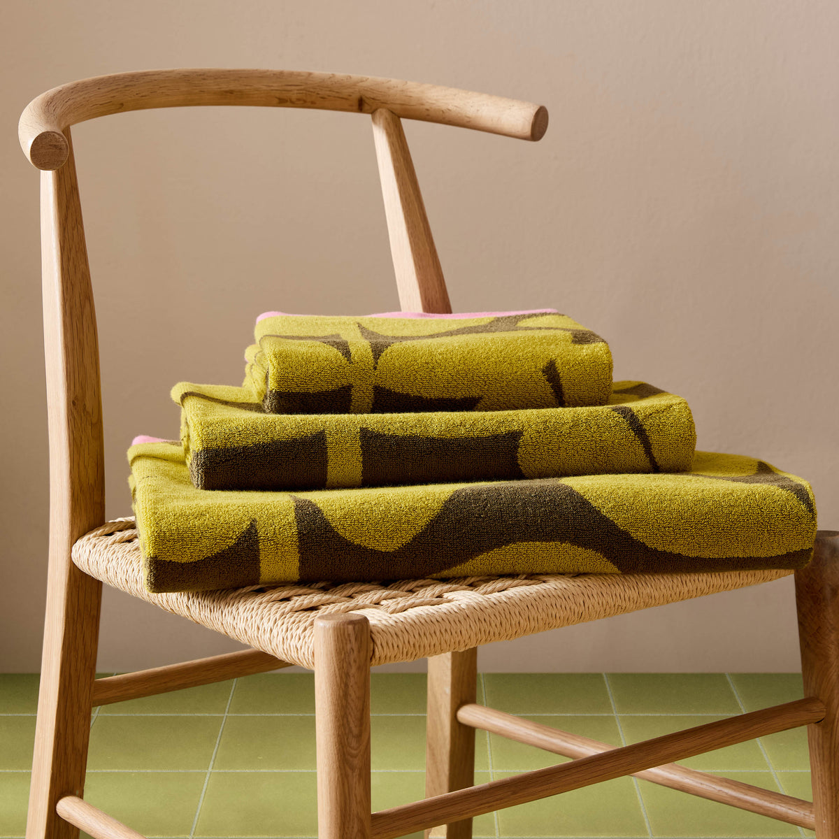 Orla Kiely Wildflower Towel Yellow Ochre