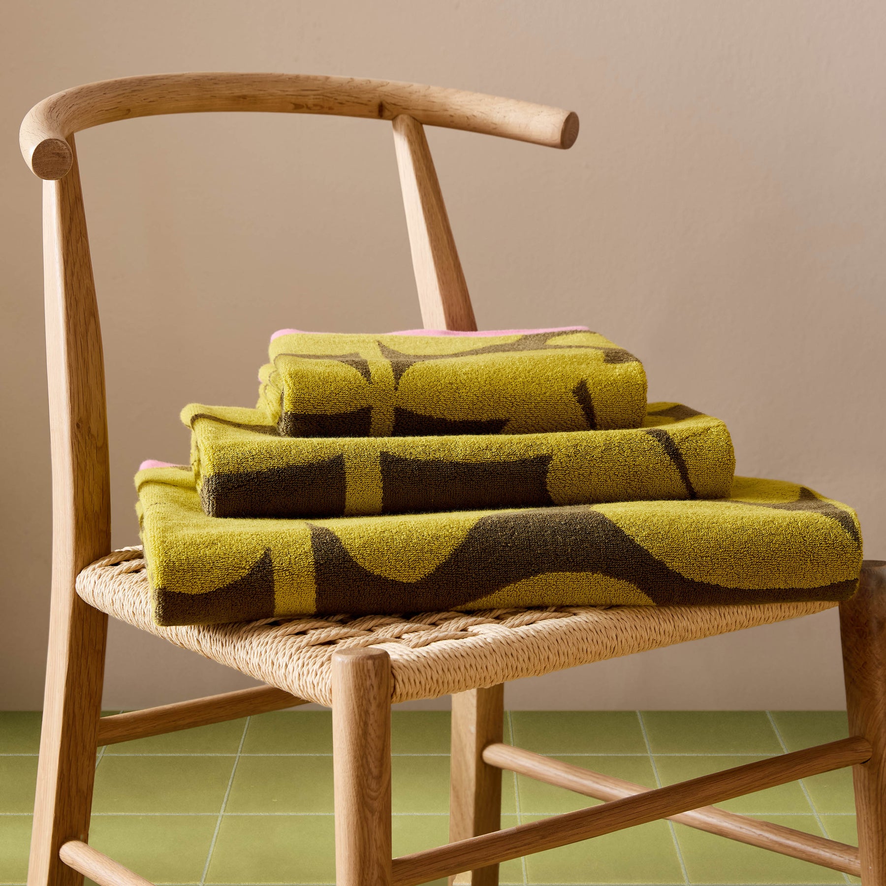 Orla Kiely Wildflower Towel Yellow Ochre