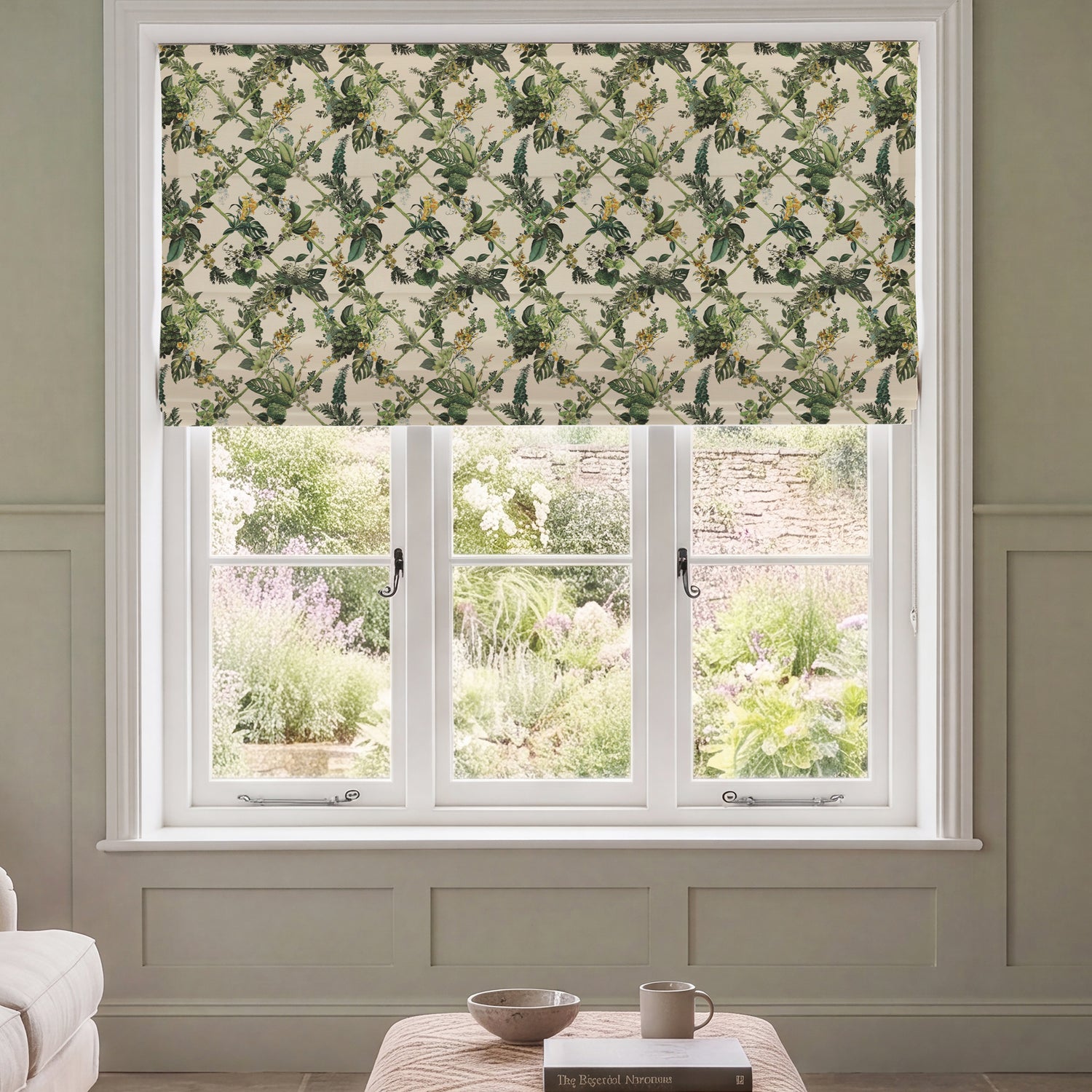 HOUSE Llewelyn-Bowen Cotswold Fantasia Printed Made To Measure Roman Blind Green