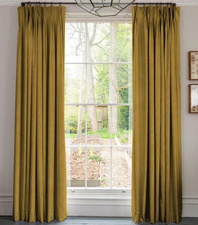 Linda Barker Elsie Velvet Made To Measure Roman Blind Ochre