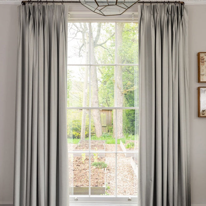 Linda Barker Elsie Velvet Made To Measure Curtains Silver