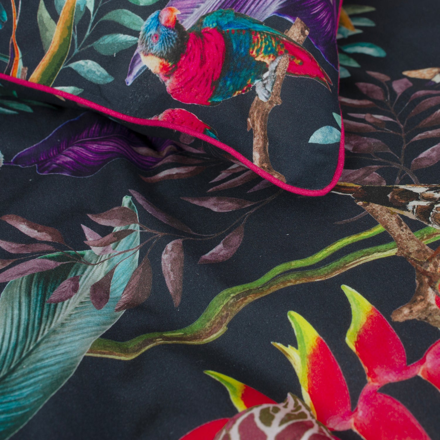 Exotic Birds Printed Duvet Cover Bedding Set Multi