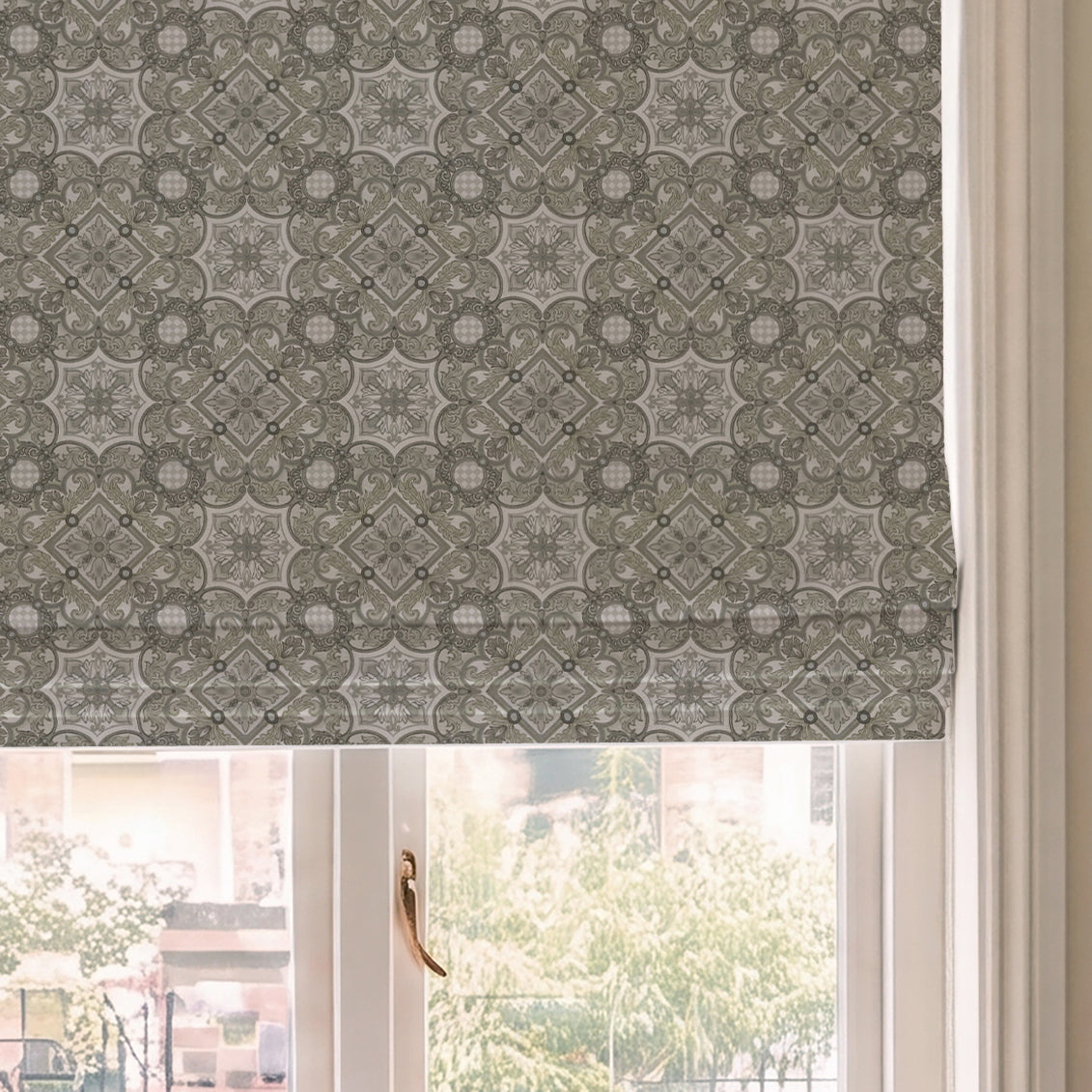 HOUSE Llewelyn-Bowen Festivo Printed Made To Measure Roman Blind Noir
