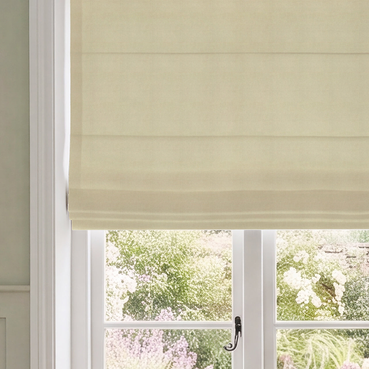 HOUSE Llewelyn-Bowen Tetbury Made To Measure Roman Blind Cream