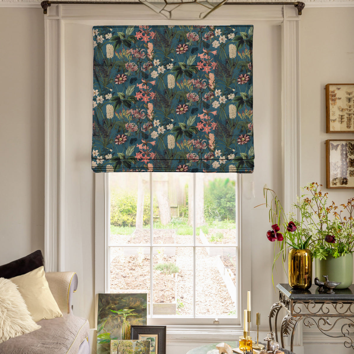 Linda Barker Grandi Floral Velvet Made To Measure Roman Blind Kingfisher