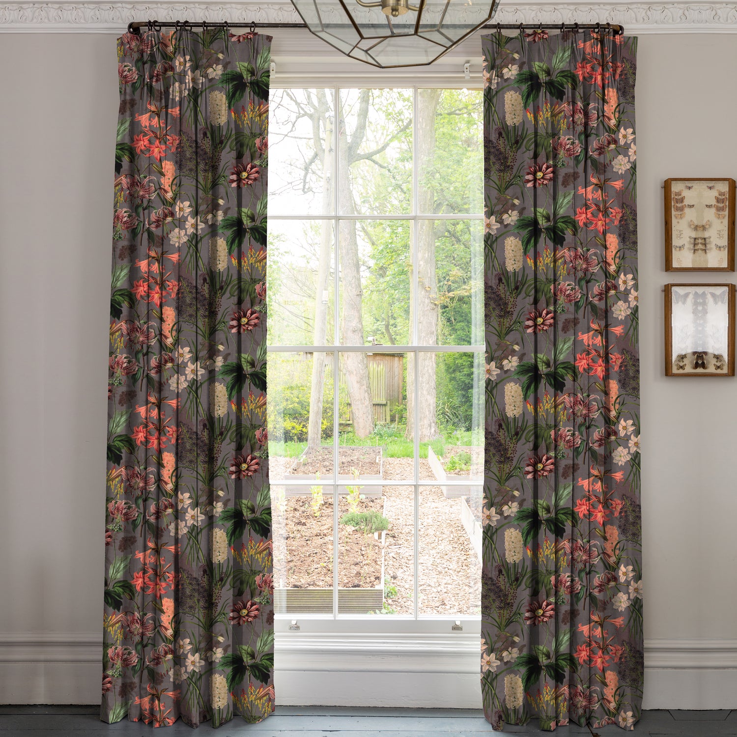 Linda Barker Grandi Floral Velvet Fabric Silver Lavender