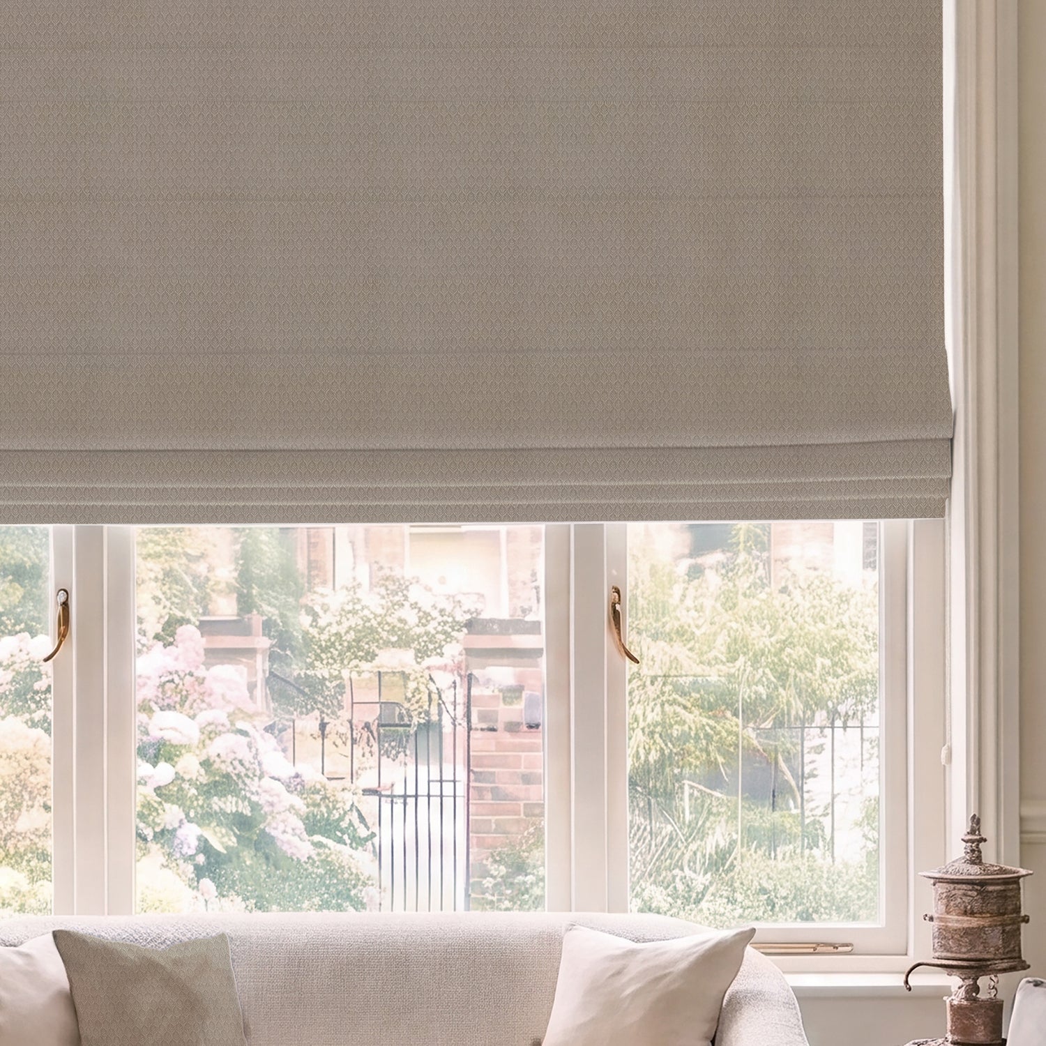 HOUSE Llewelyn-Bowen Oak Leaf Made To Measure Roman Blind Linen