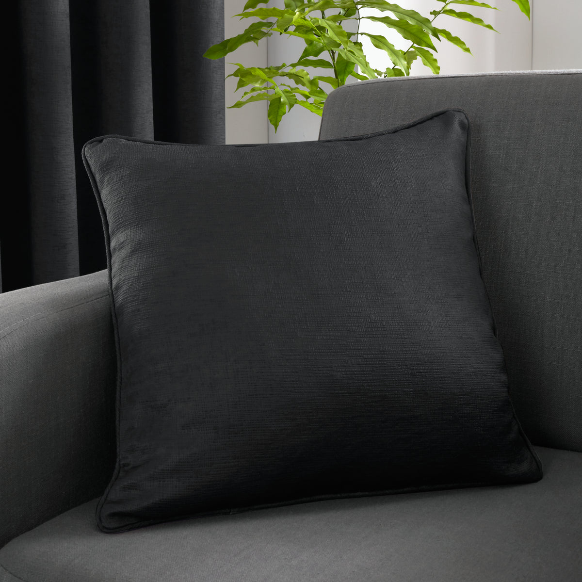 Fusion Strata Filled Cushion 43cm x 43cm Black
