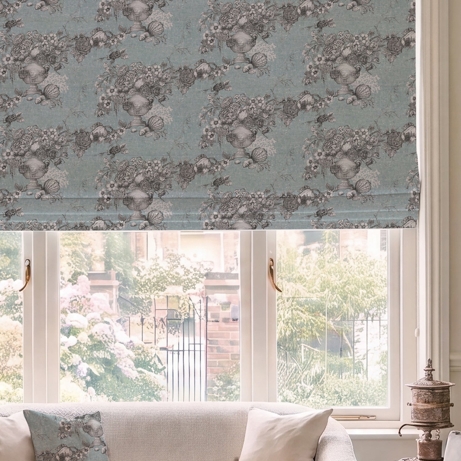 HOUSE Llewelyn-Bowen Vacannes Made To Measure Roman Blind Opaline Moonstone