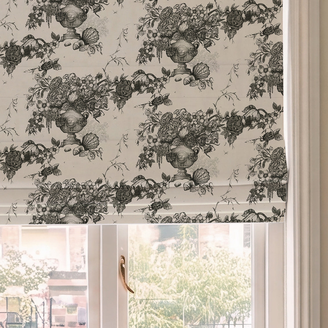 HOUSE Llewelyn-Bowen Vacannes Made To Measure Roman Blind Ivory Mortar