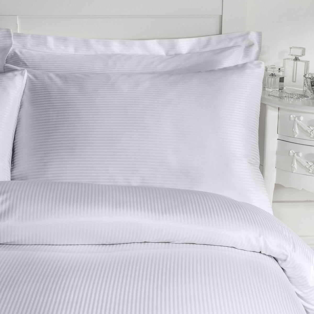 Catherine Lansfield 300 Thread Count Satin Stripe Duvet Cover Bedding Set Grey