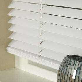 35mm Express Basswood Venetian Blind White Sample