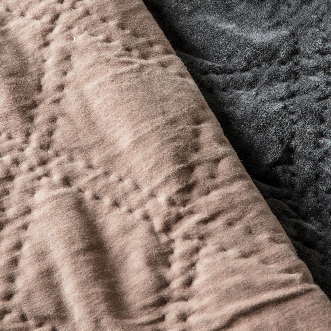 Quilted Cotton 240cm x 260cm Bedspread Blush