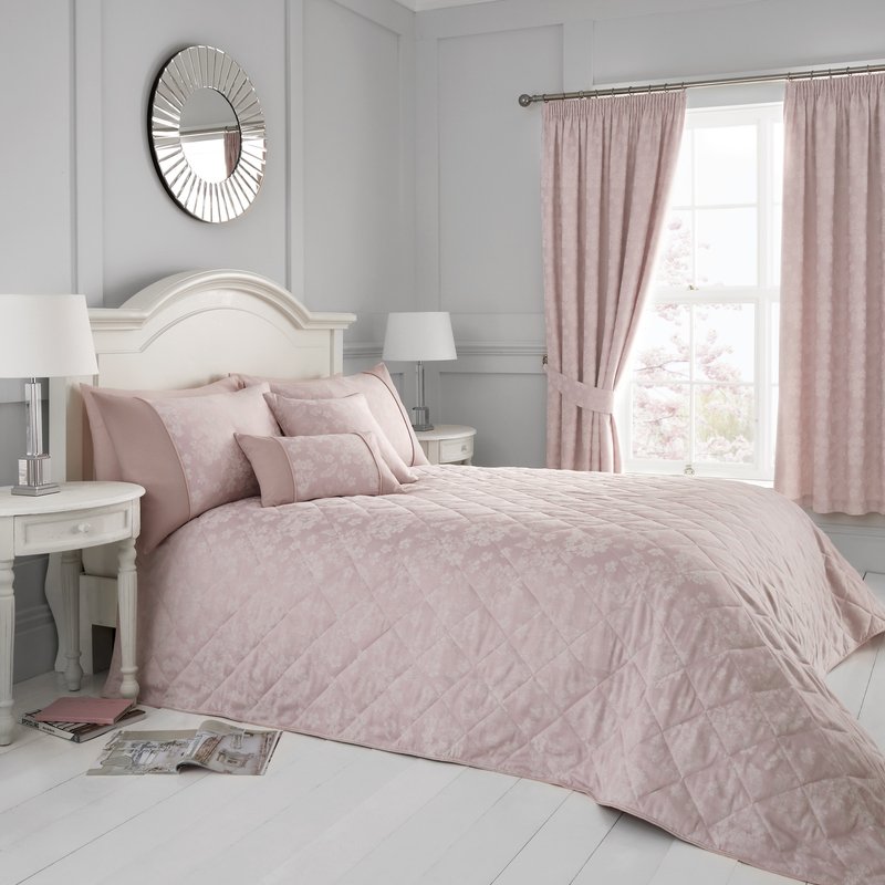 Dreams & Drapes Blossom Quilted Bedspread Blush