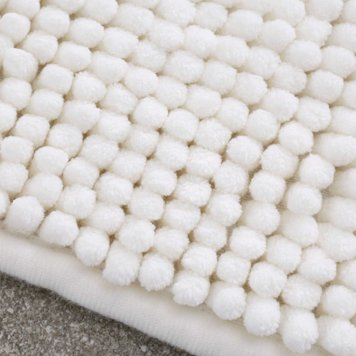 Catherine Lansfield Bobble Bath Mat 50cm x 80cm Cream