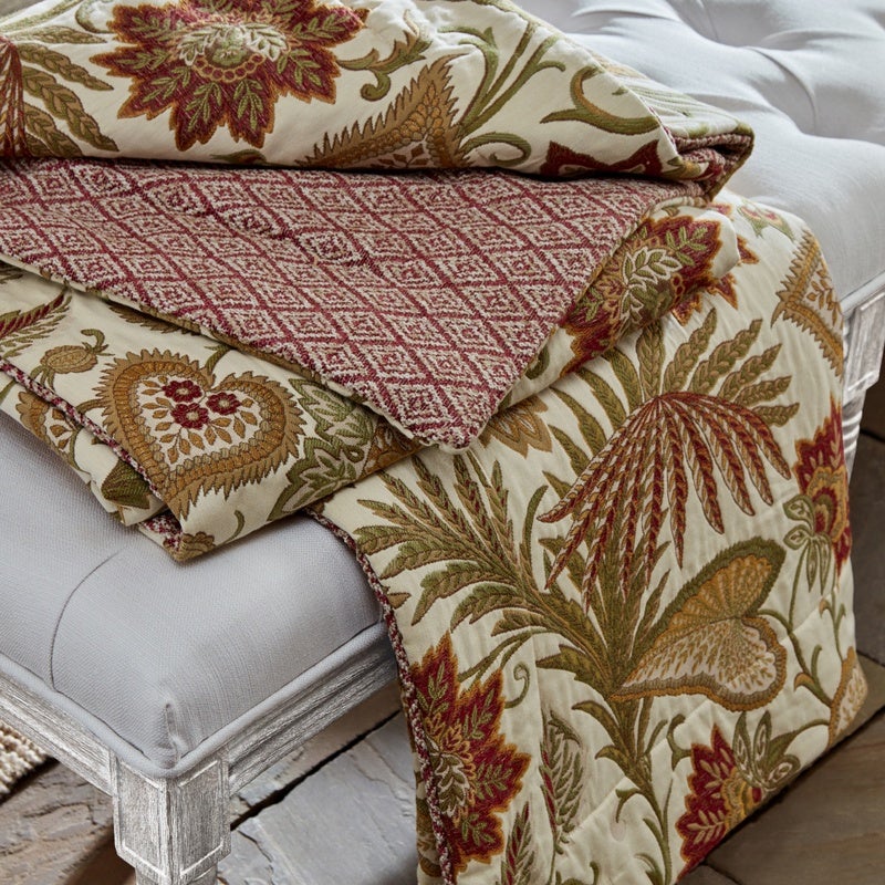 iLiv Etienne Fabric Cinnabar