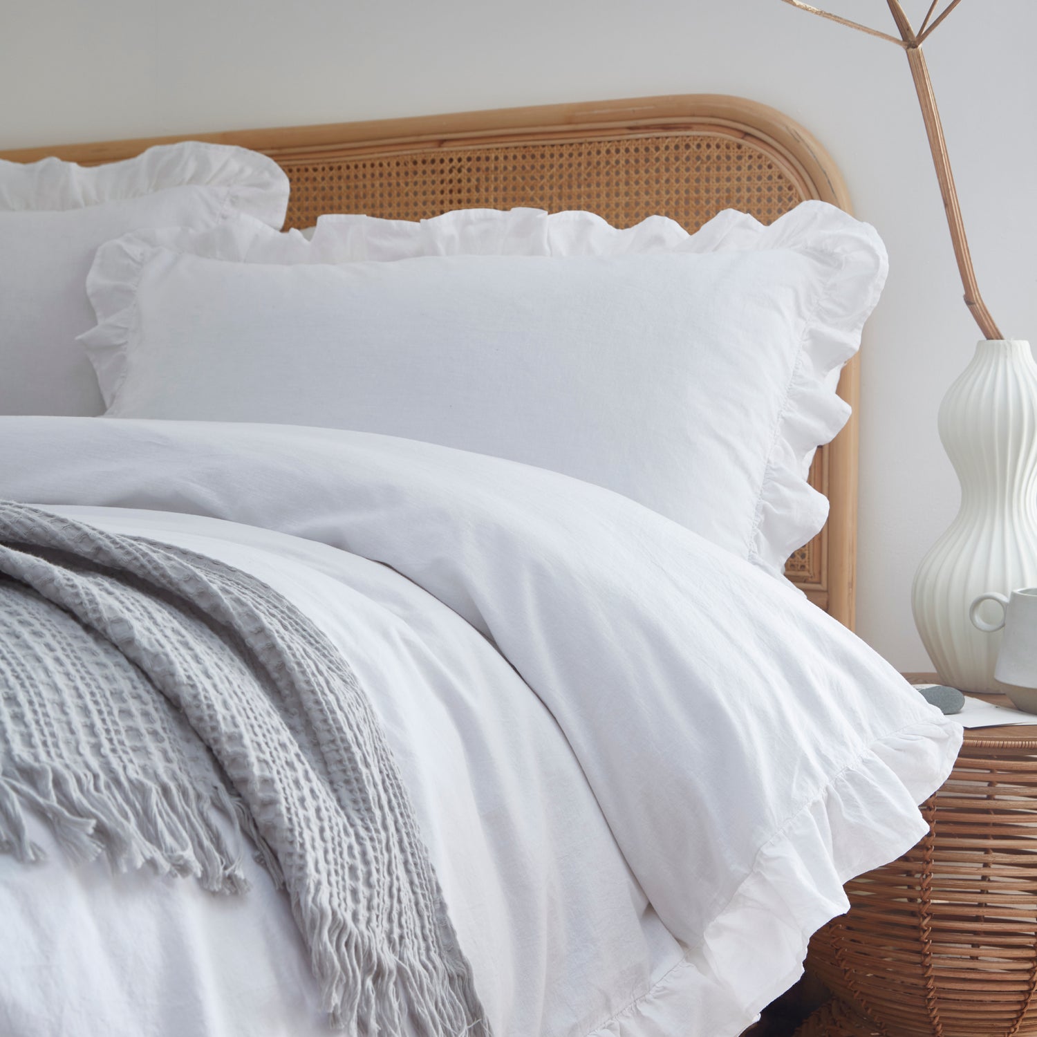 Appletree Loft Cassia Frill Duvet Cover Bedding Set White