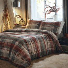 Connolly Bedding Set Red