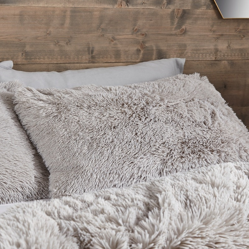 Catherine Lansfield Cuddly Deep Pile Faux Fur Duvet Cover Bedding Set Silver