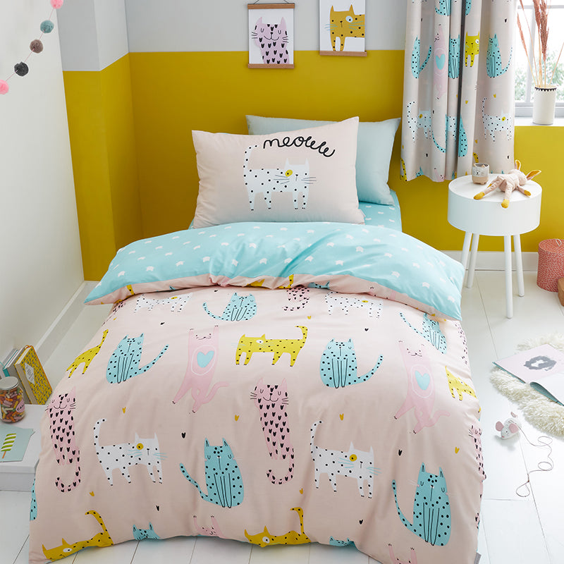 Catherine Lansfield Cute Cats Bedding Set in Pink
