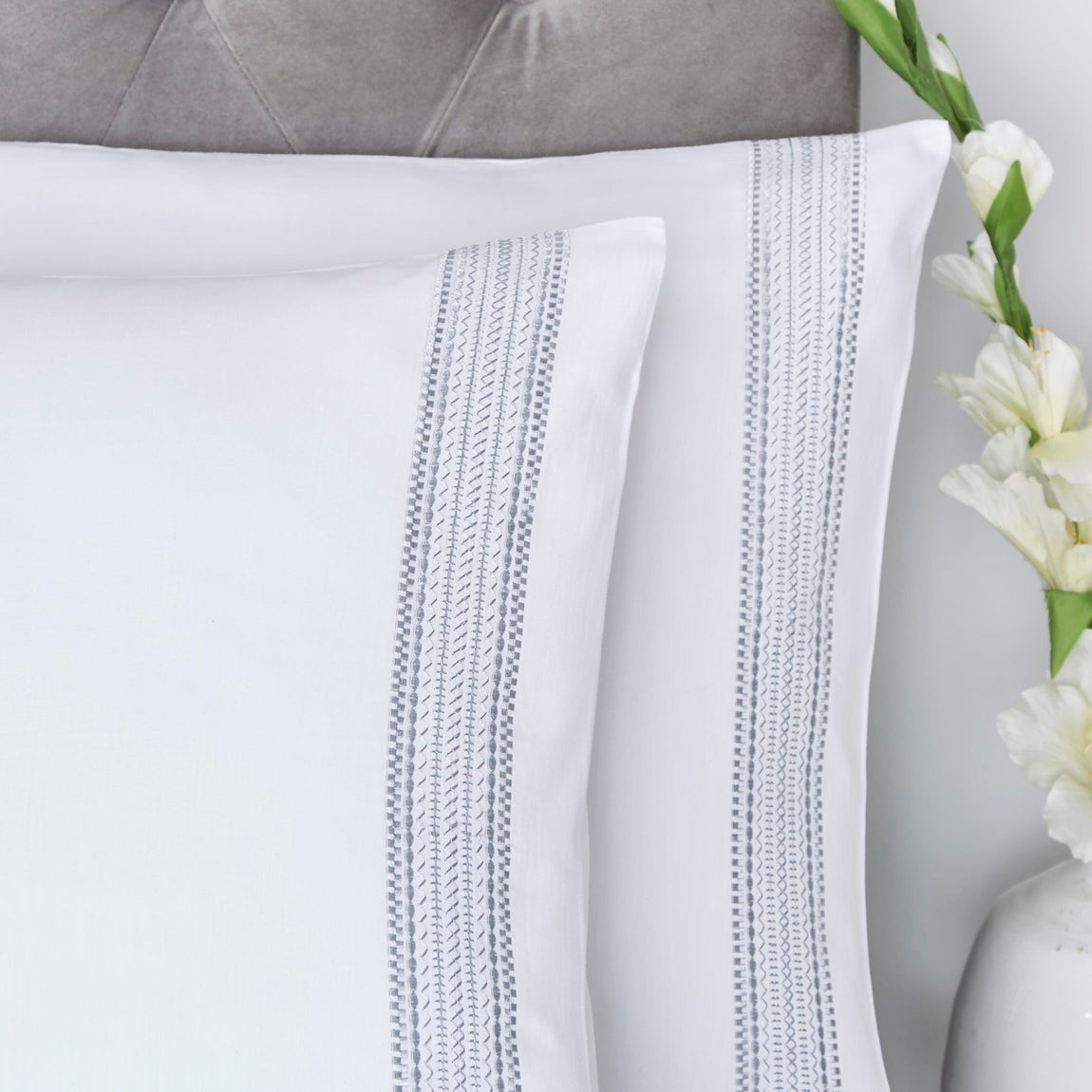Appletree Boutique Embroidered Band Duvet Cover Bedding Set White