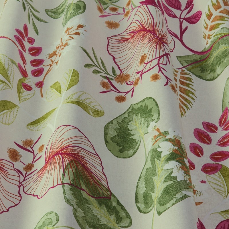 iLiv Fandango Fabric Cassis