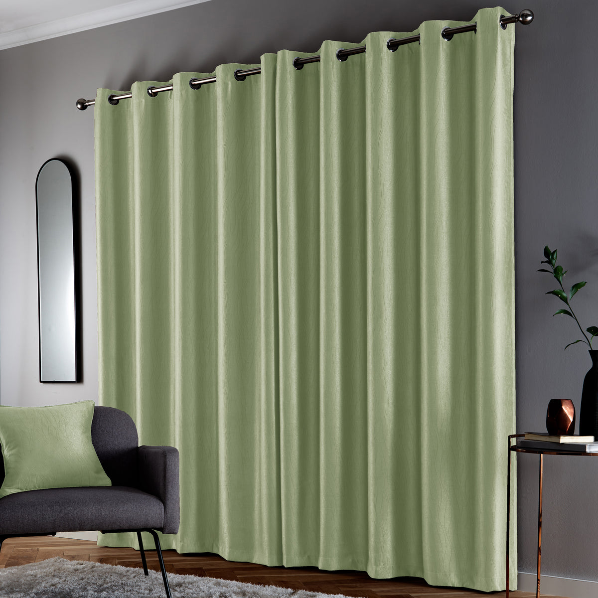 Goodwood Blockout Ready Made Eyelet Curtains Green