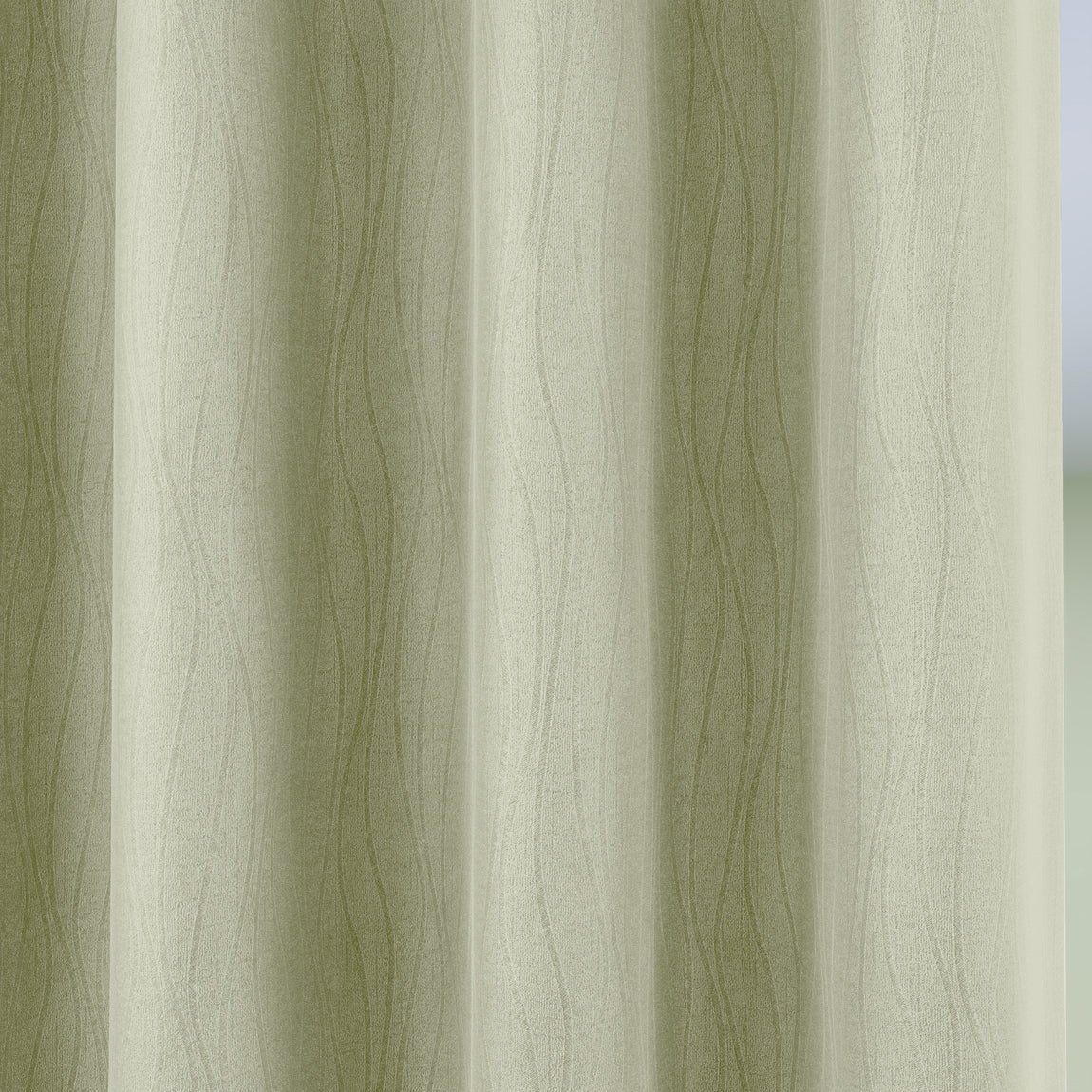Goodwood Blockout Ready Made Eyelet Curtains Green