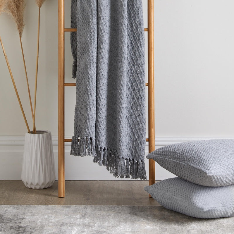 Hayden Throws and Cushion Grey
