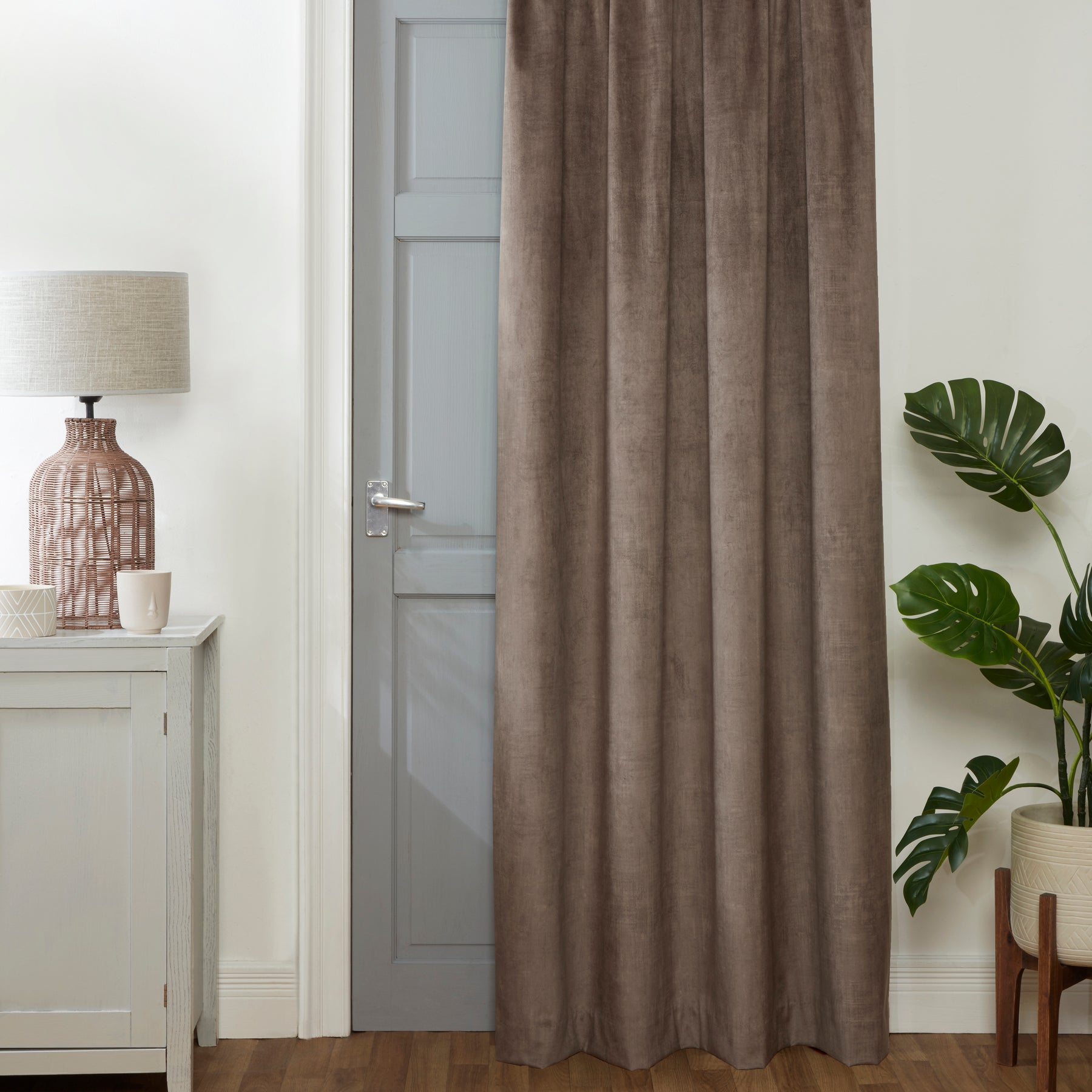 Heritage Velvet Thermal Ready Made Single Door Curtain Cedar