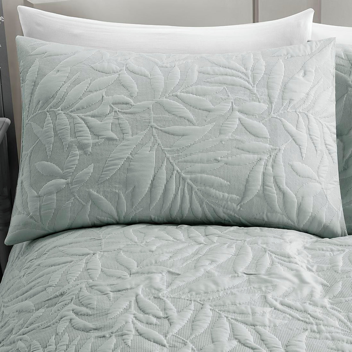 Serene Luana Duvet Cover Bedding Set Green