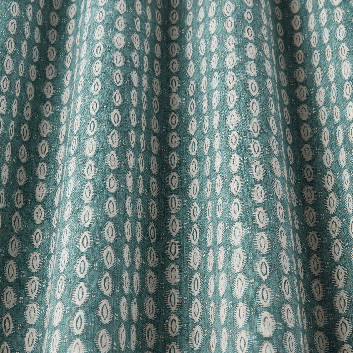 iLiv Maala Fabric Laguna