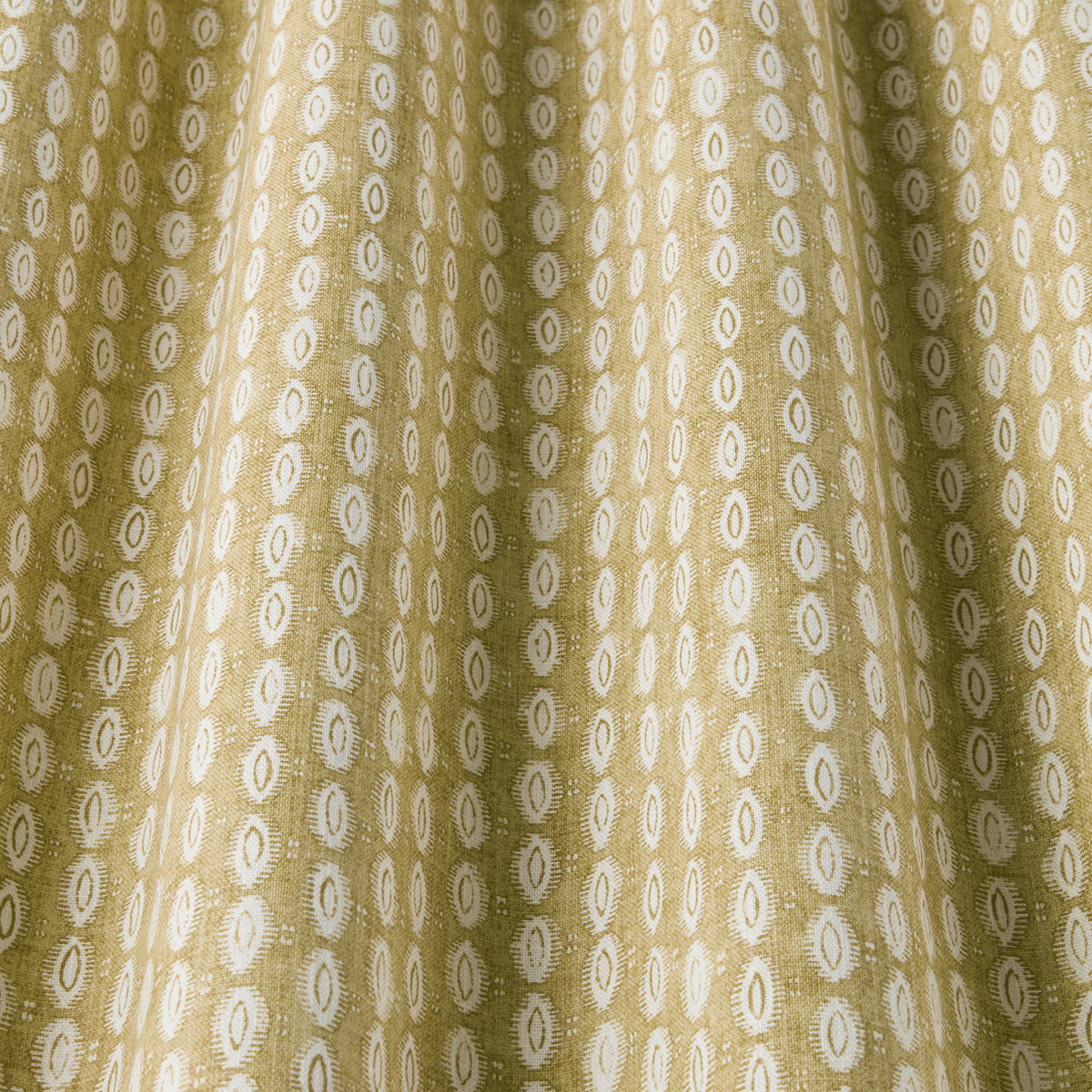 iLiv Maala Fabric Quince