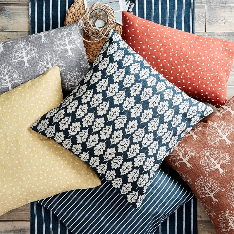 iLiv Oak Leaf Fabric Midnight