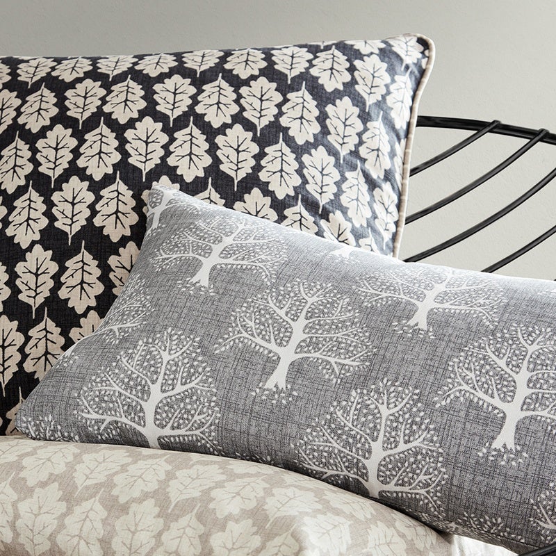 iLiv Oak Leaf Fabric Midnight