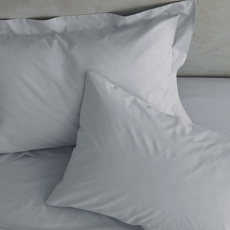 Catherine Lansfield Percale Polycotton Plain Dye Bed Linen Fitted Sheet Grey