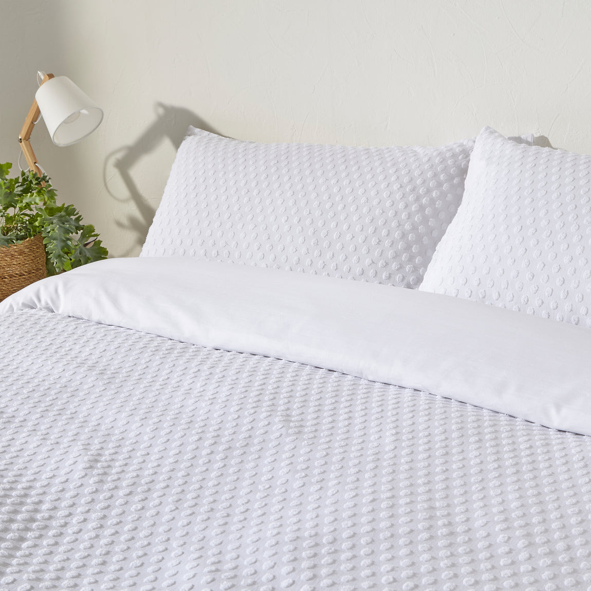 Yard Polka Tuft Duvet Cover Bedding Set White