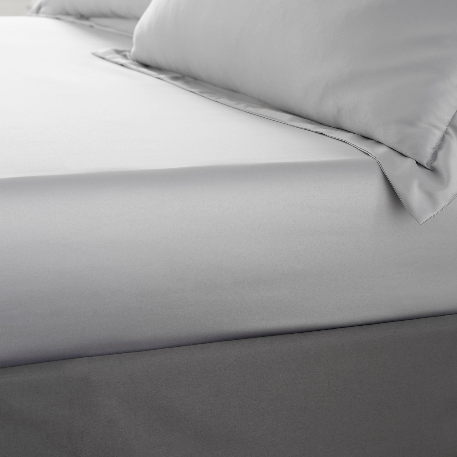 Catherine Lansfield Silky Soft Satin Fitted Sheet Single Silver Grey
