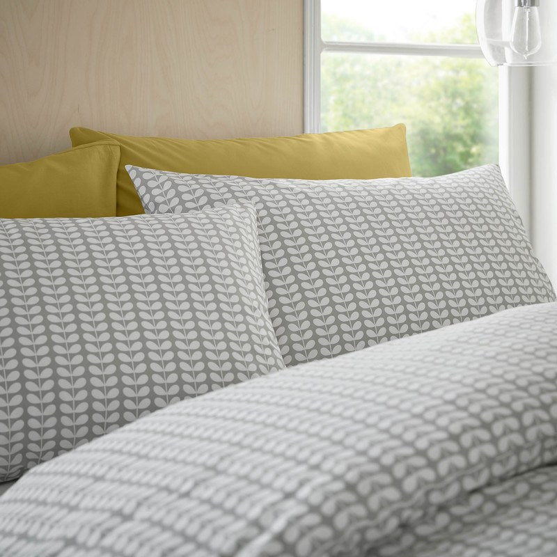 Orla Kiely Tiny Stem Pair of Pillowcases Light Cool Grey