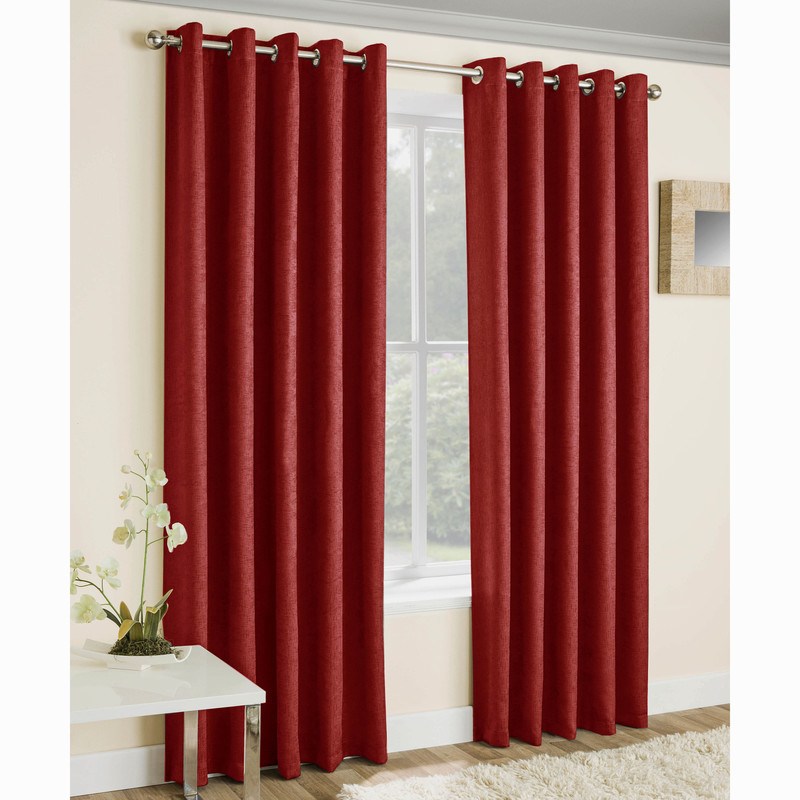 Vogue Ready Made Thermal Blockout Eyelet Curtains Red